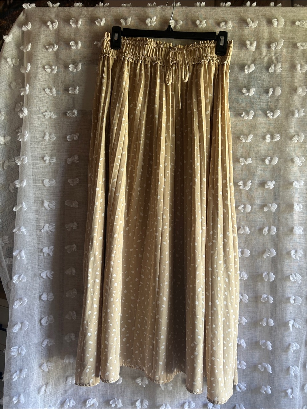 Altar'd State Beige Cream Printed Pleated Maxi Skirt